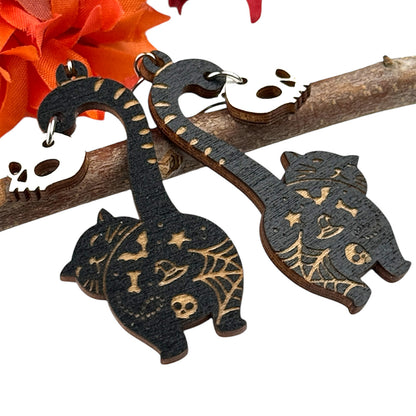 mustat Halloween kissa korvakorut oksalla, käsintehdyt puukorut byMinta