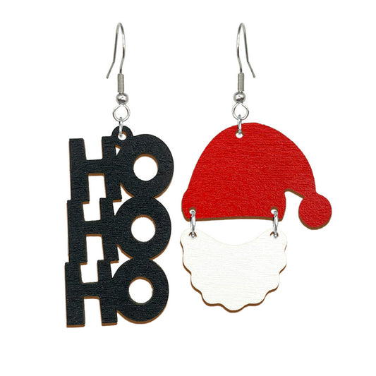 oletko ollut kiltti korvakorut – joulupukki teemaiset vanerikorvakorut, punainen tonttulakki ja ho ho ho teksti, lightweight Christmas earrings handmade in Finland byMinta