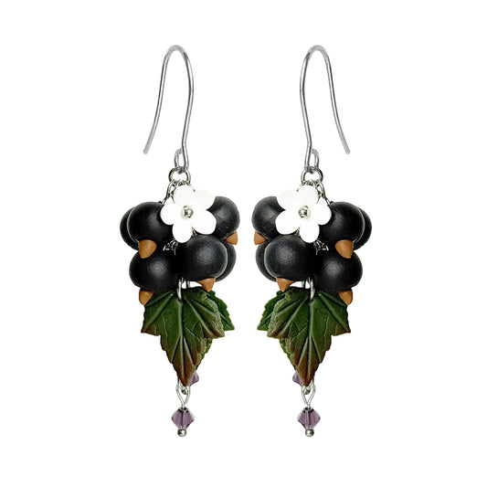 Varjoviinimarja korvakorut – käsintehdyt marjakorut Suomesta, handmade berry earrings