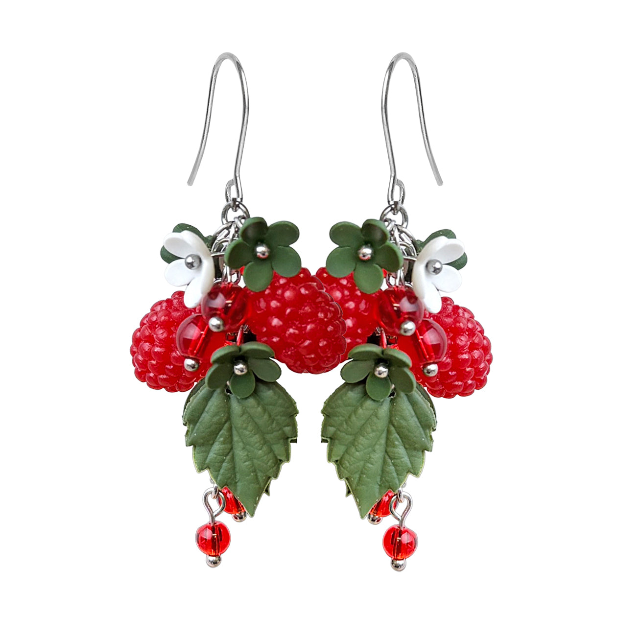 Villivadelma korvakorut – käsintehdyt vadelmakorvakorut Suomesta, punaiset marjakorvakorut.